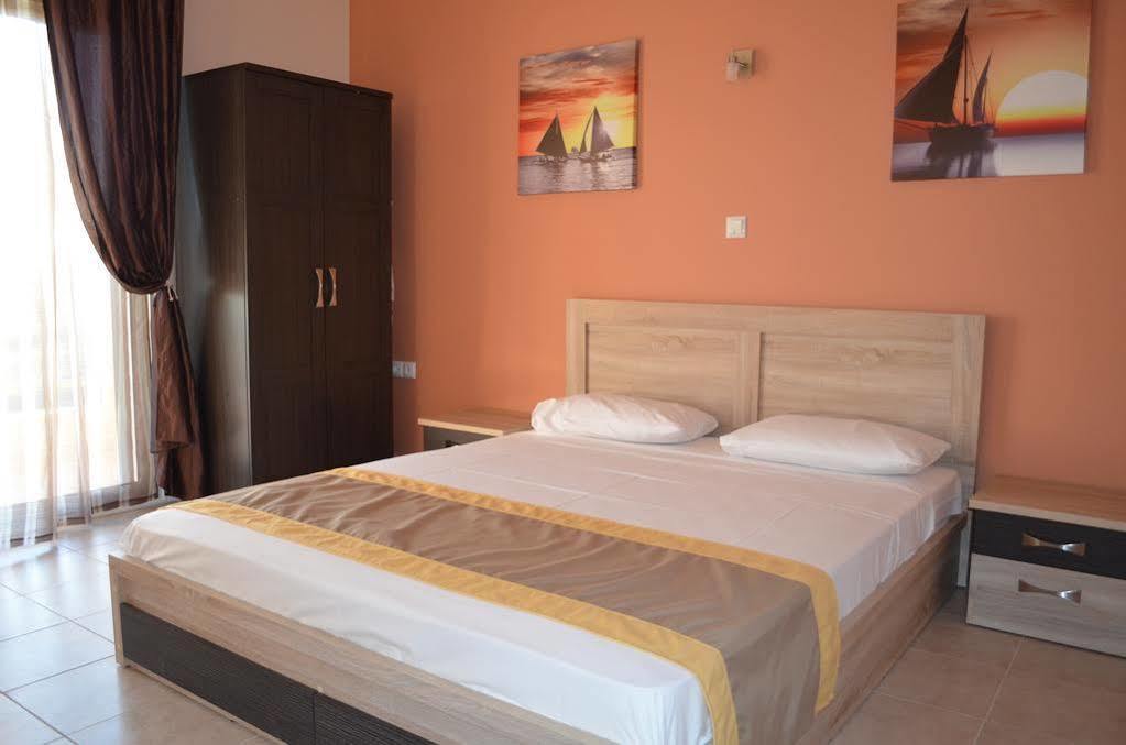 Thassos Grand Villas Apartments & Studios Limenaria  Luaran gambar